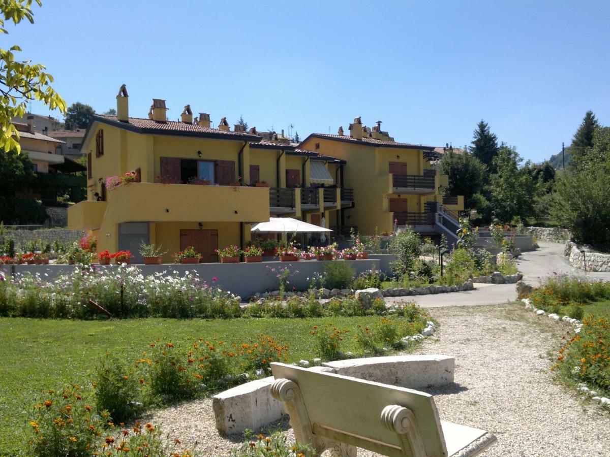 4Flats In Orto Di Venanzio Daire Barrea Dış mekan fotoğraf