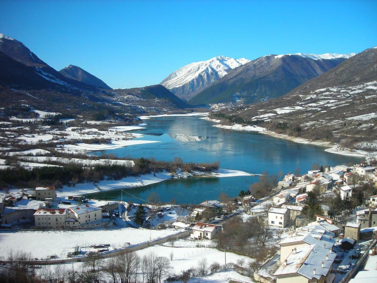 4Flats In Orto Di Venanzio Daire Barrea Dış mekan fotoğraf
